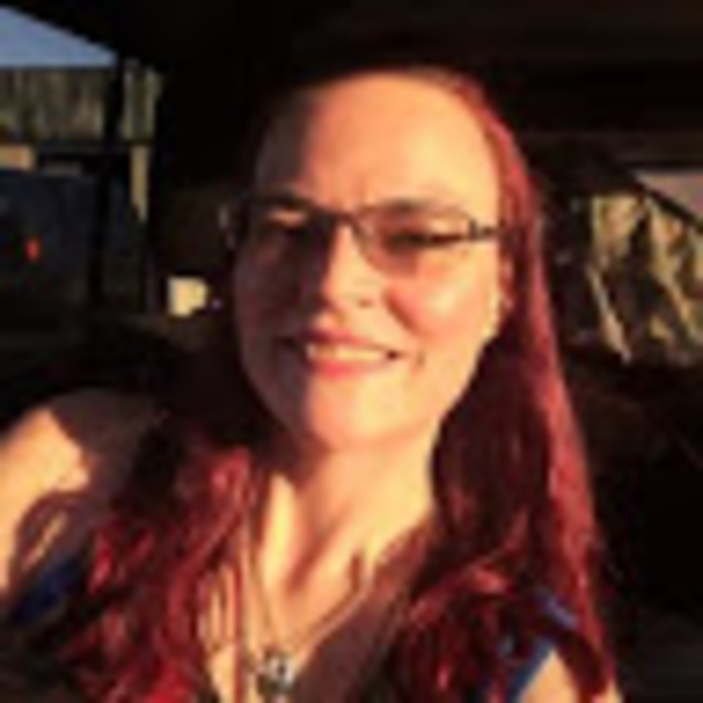 Meet your Posher, Carrie